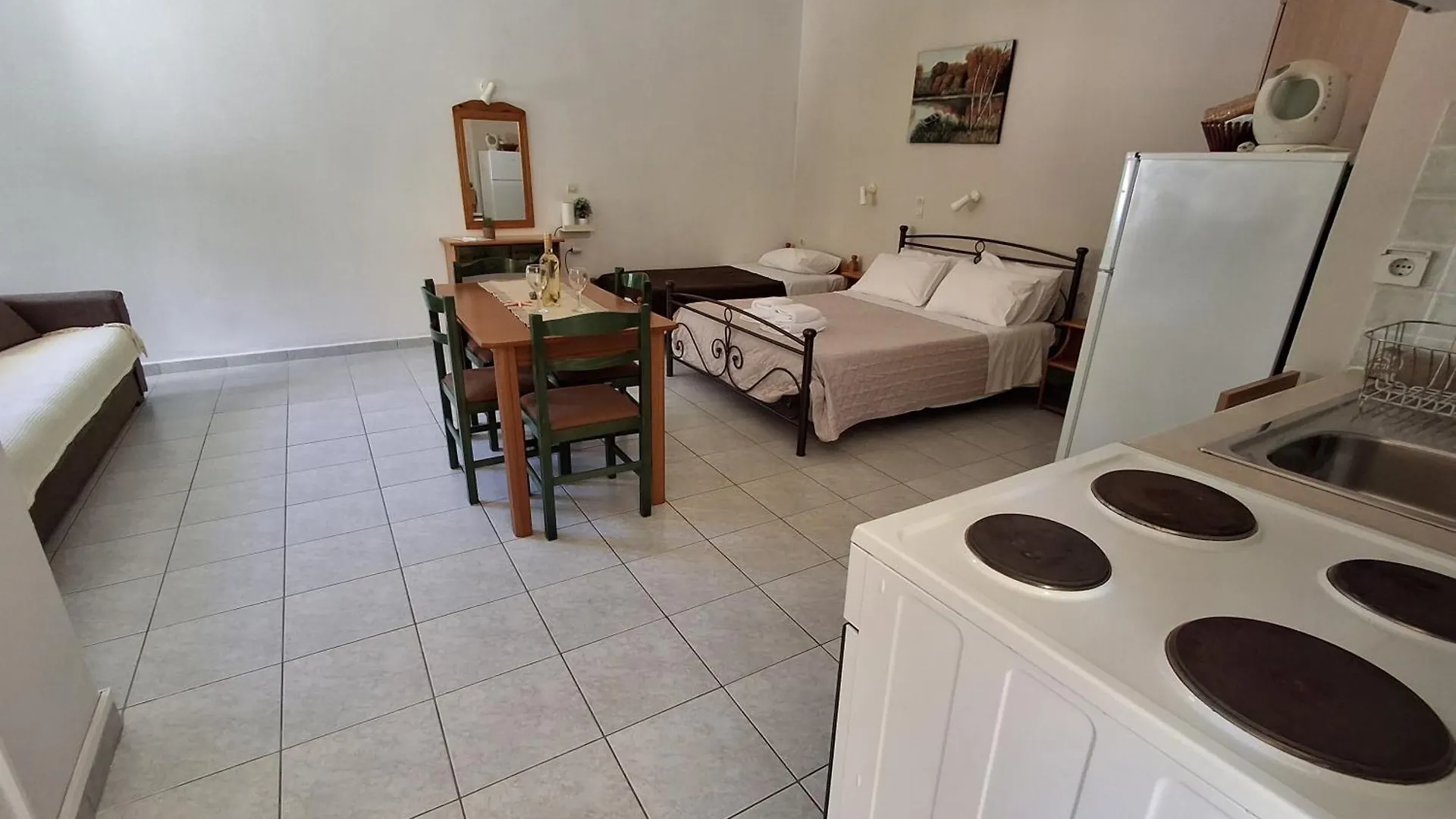 Lägenhet Countryside Studios Agia Efimia